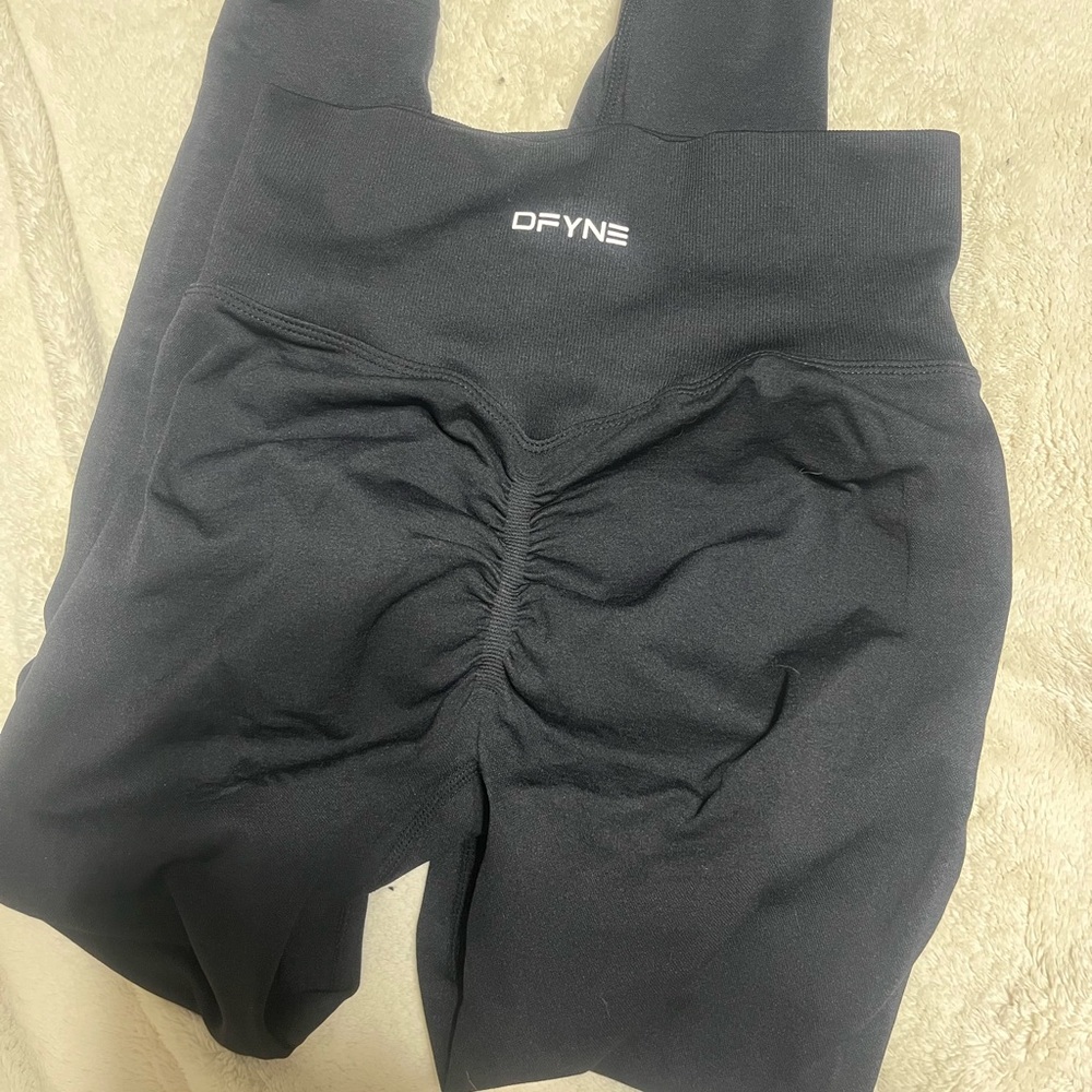 DFYNE Dynamic Black Leggings NEW